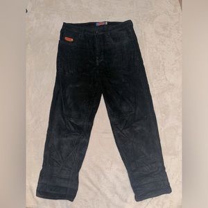 Empyre Loose Fit Black
Corduroy Skate Pants